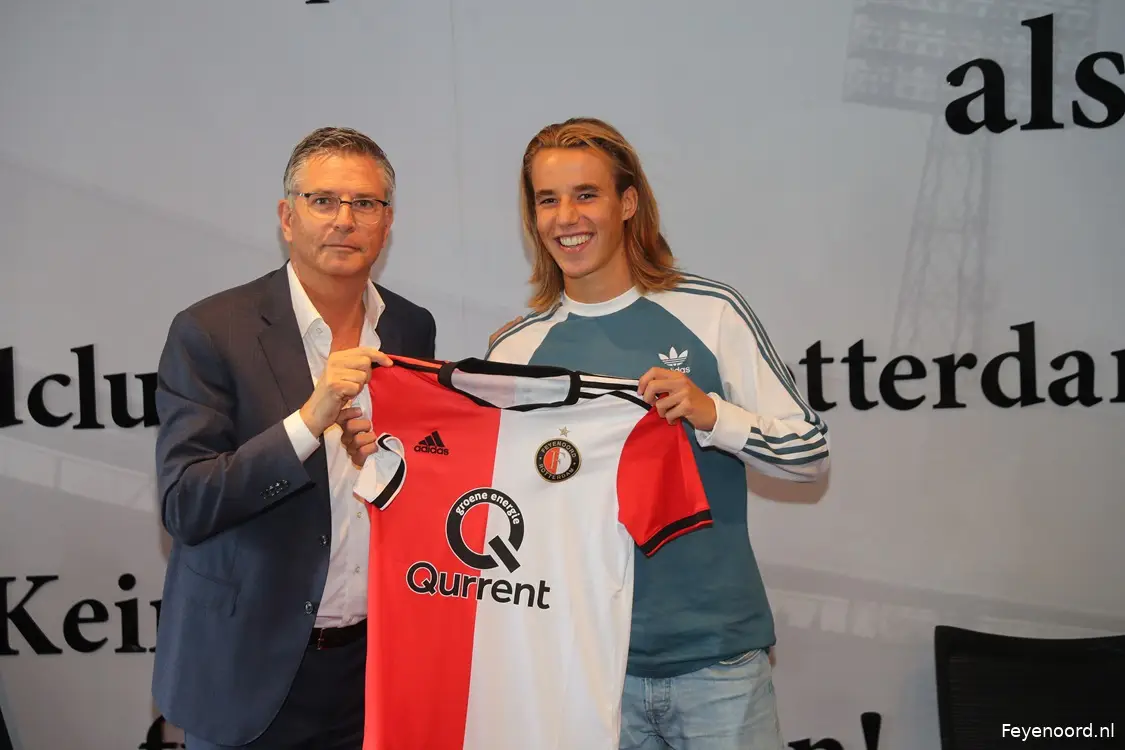 Feyenoord legt Splinter de Mooij voor drie jaar vast