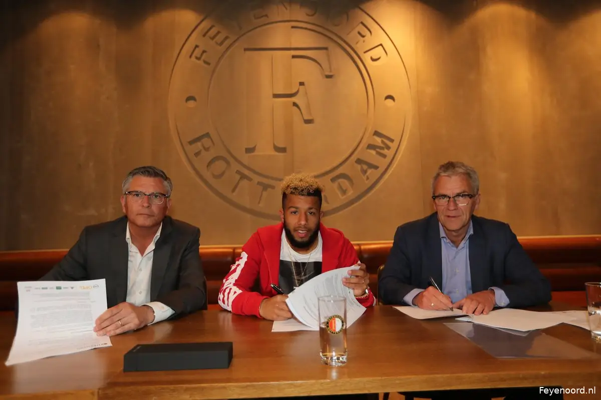 Vilhena verlengt contract tot medio 2020