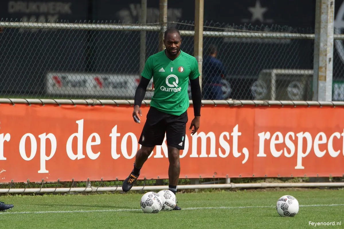 Vermeer terug op Varkenoord; Jones traint binnen