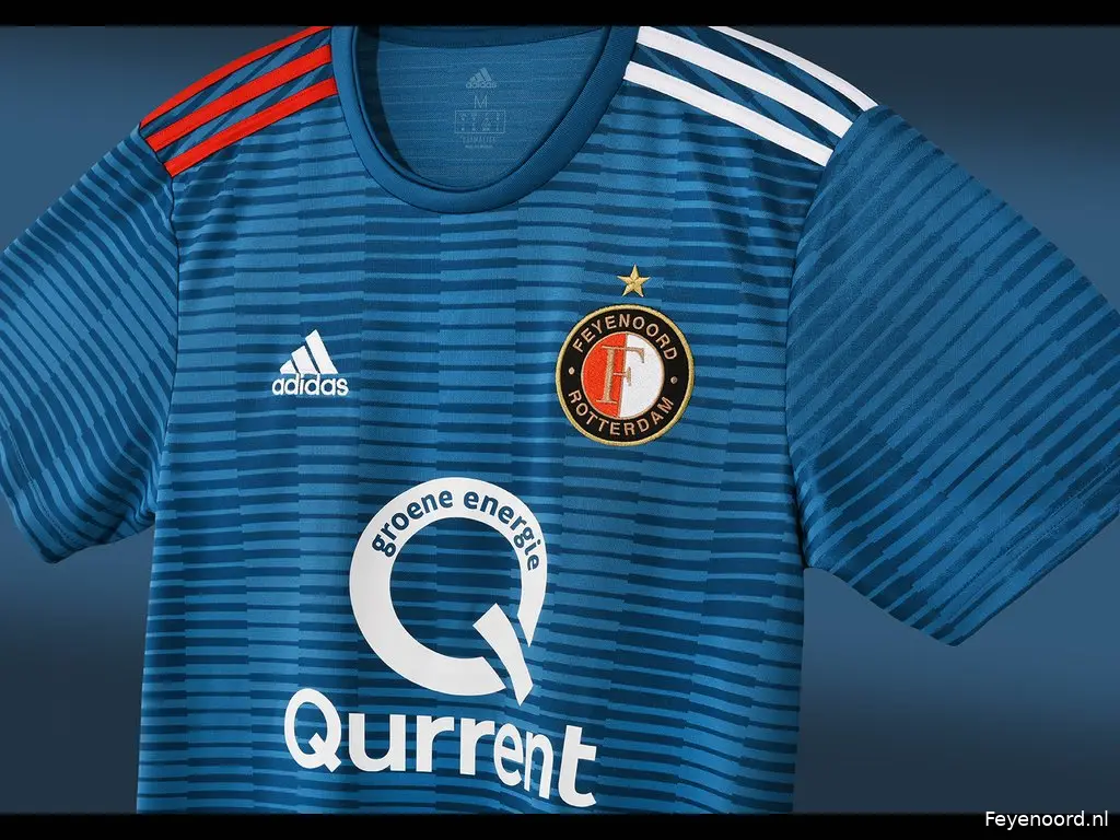 Feyenoord-supporters presenteren nieuw uittenue