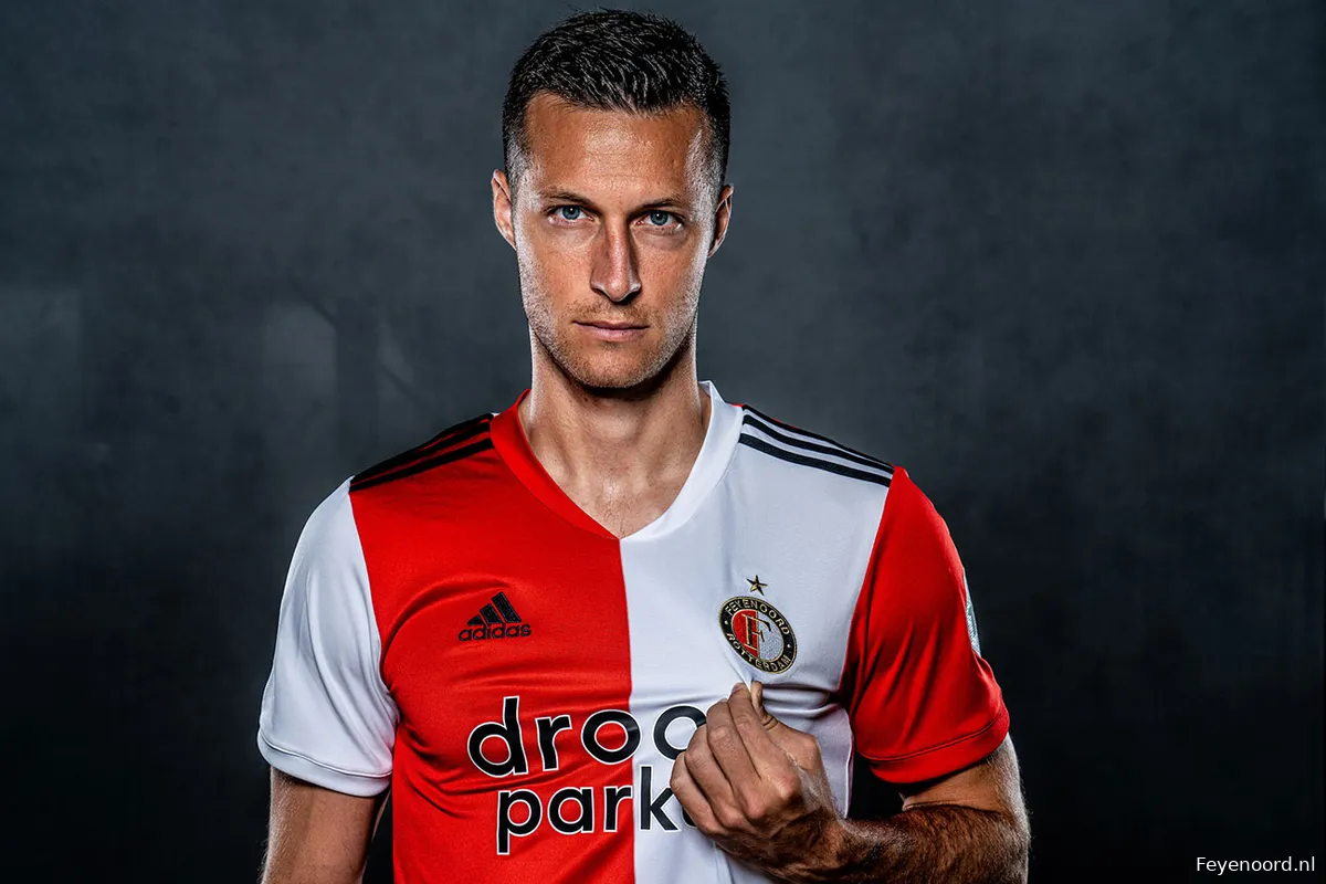 Feyenoord huurt verdediger Uros Spajic