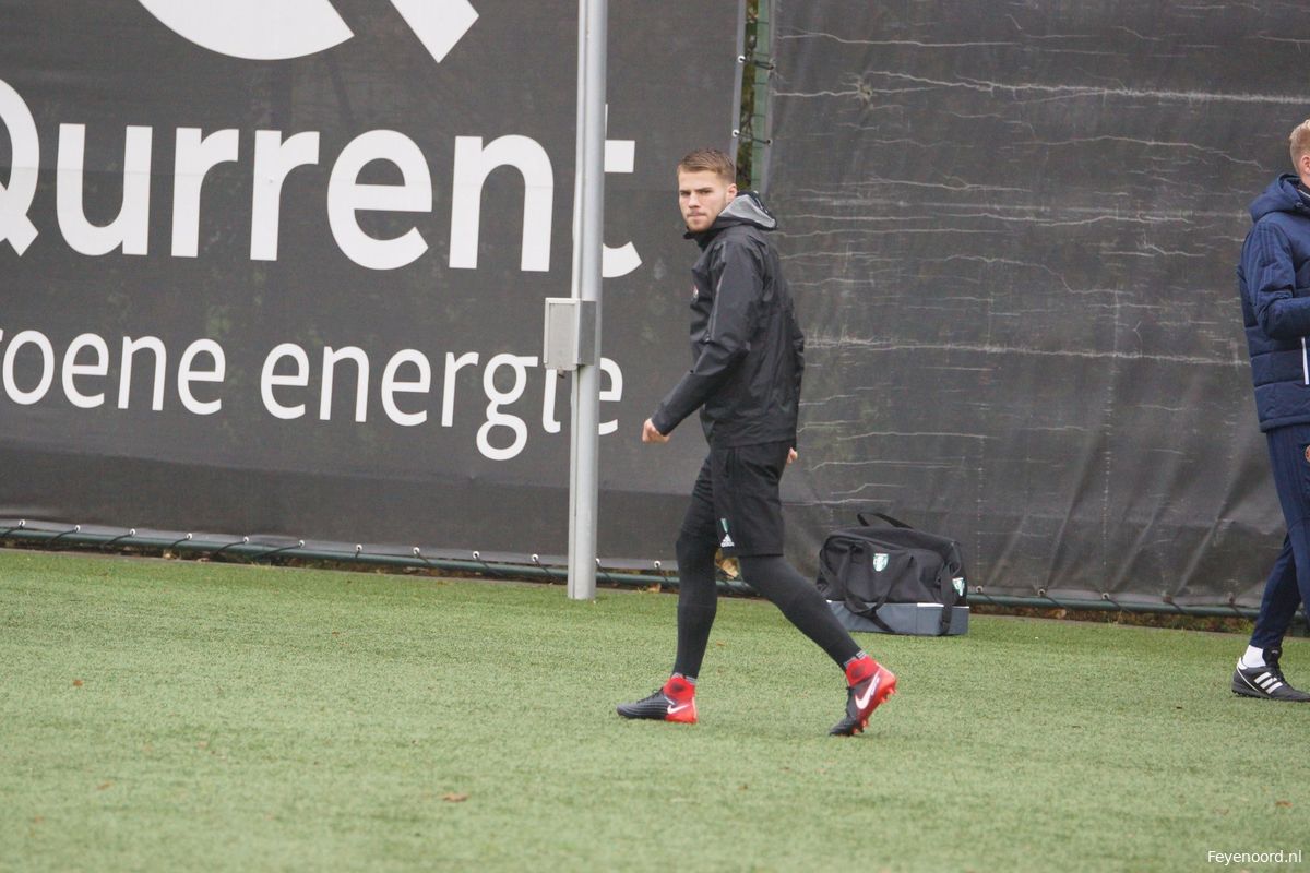 Feyenoord bevestigt: Blessure Nieuwkoop valt mee