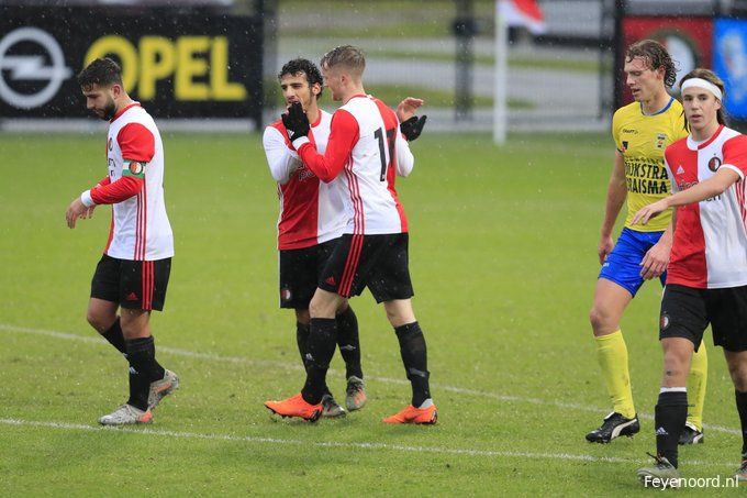 Jong Feyenoord sluit 2019 af met ticket naar kampioenspoule