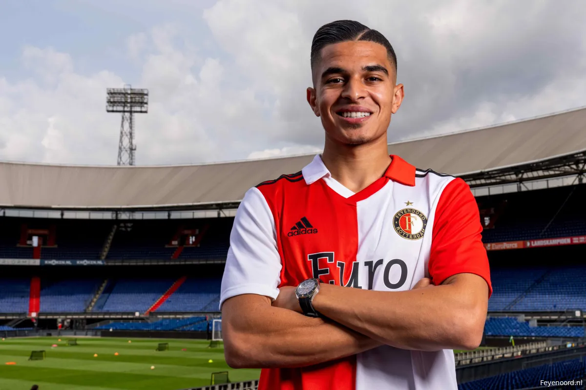 Officieel: Feyenoord neemt Sebaoui over van Beerschot