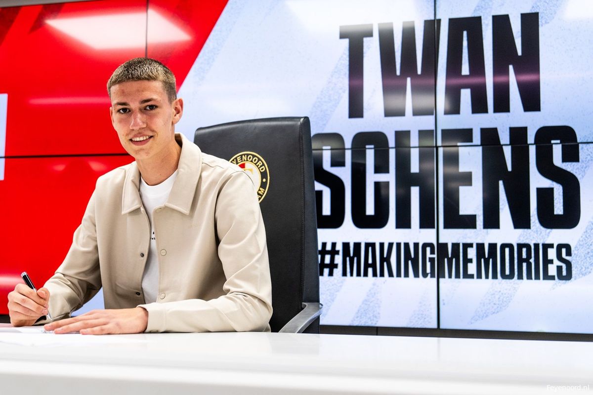 Academy-speler Twan Schens tekent eerste contract