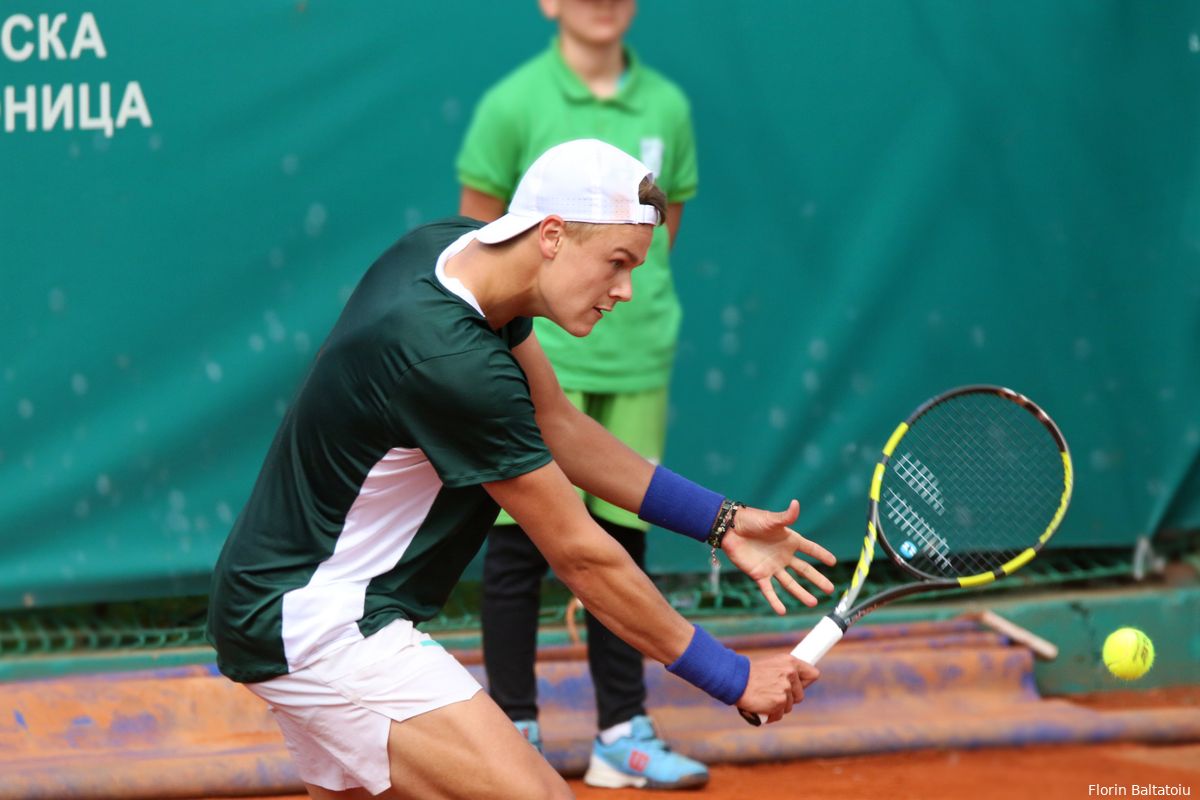 Holger Rune destroys his opponent 6-0, 6-2 after being forced to withdraw from Madrid Open
