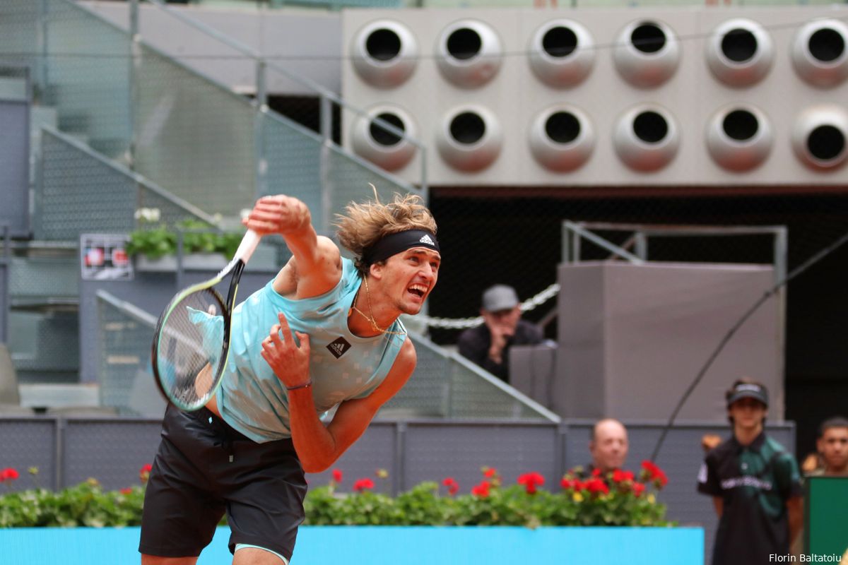 WATCH: Alexander Zverev hits with - 98-years-old - oldest tennis player in the world