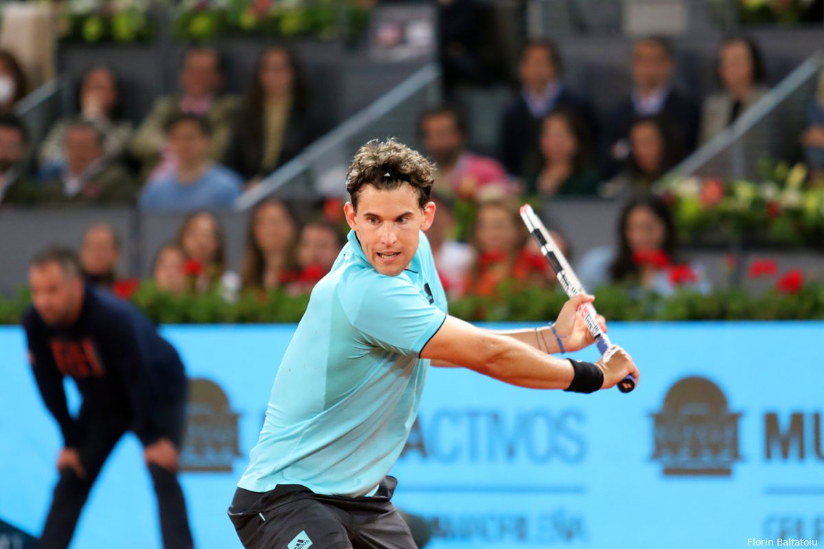 Extremely loud Vienna crowd pushes Thiem to sensational comeback win as he saves 2 MPs