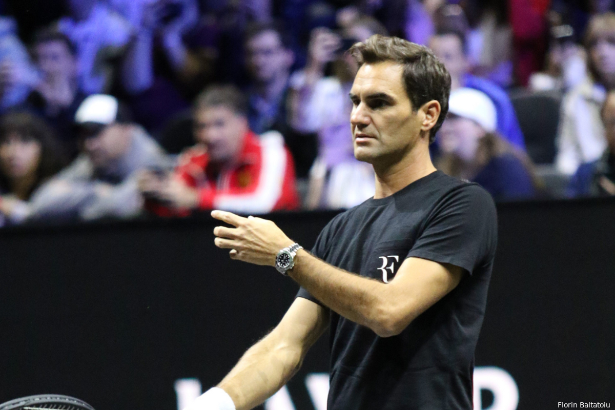 WATCH: Federer Teaches Students How To Hit A Two-Handed Backhand