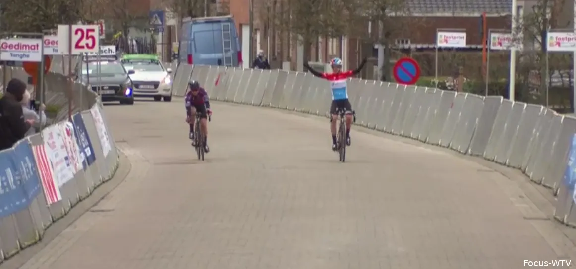 Pieters gunt Majerus de zege na knap ploegstaaltje in de Omloop van de Westhoek