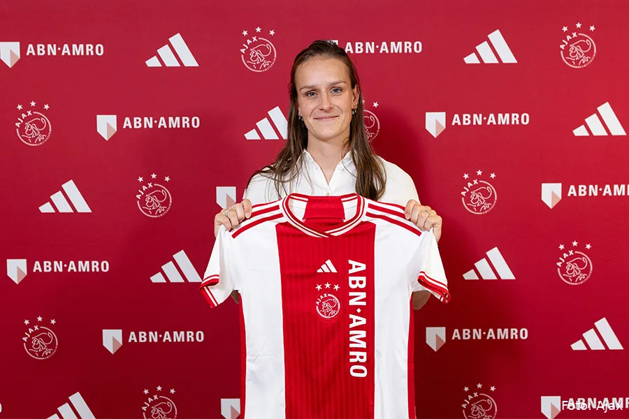 Jansen maakt overstap van FC Twente (v) naar Ajax