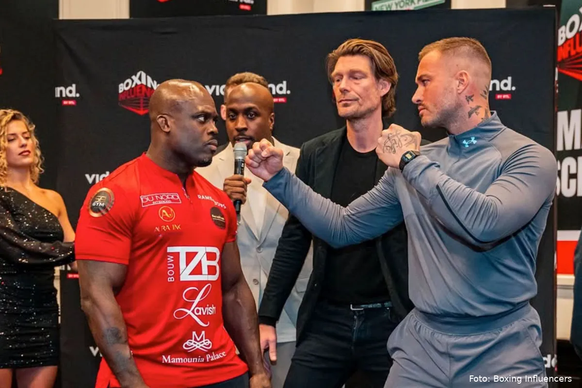 Social media ontploft na staredown tussen Manhoef en Roelvink