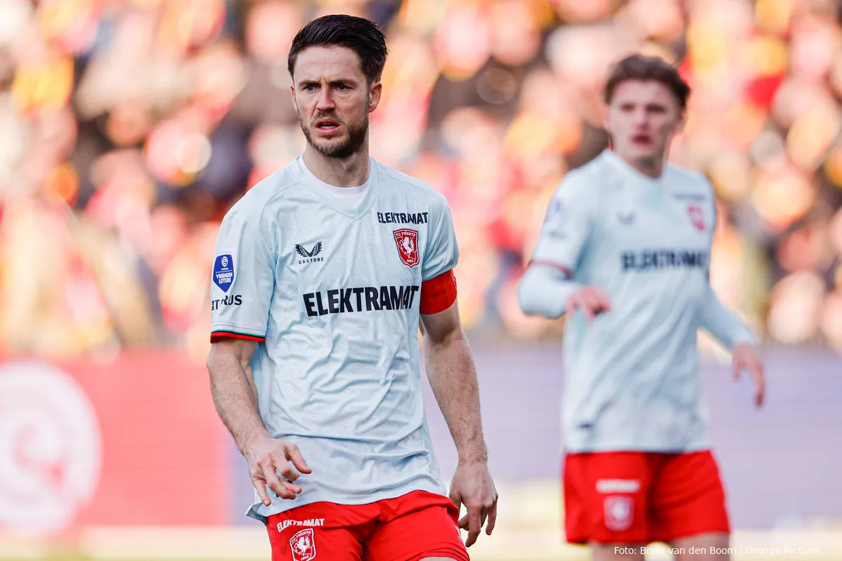 ricky van wolfswinkel kijkt vies go ahead eagles fc twente 2024 2025