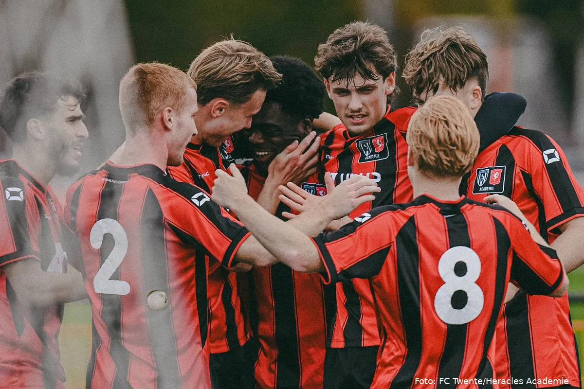 juichen-3x2-doelpunt-fc-twente-heracles-academie-onder-21-de-graafschap-2025