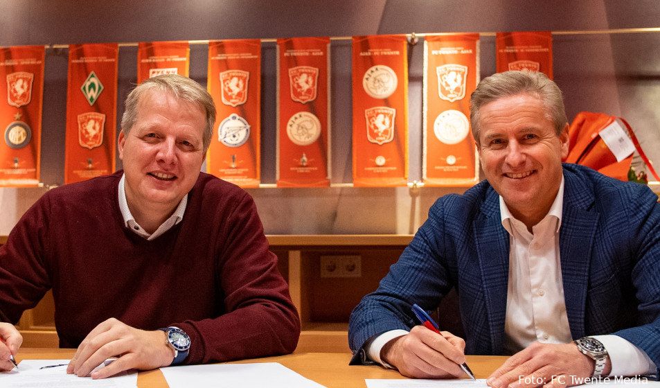 FC Twente presenteert nieuwe topsponsor: "Het maakt ons trots"