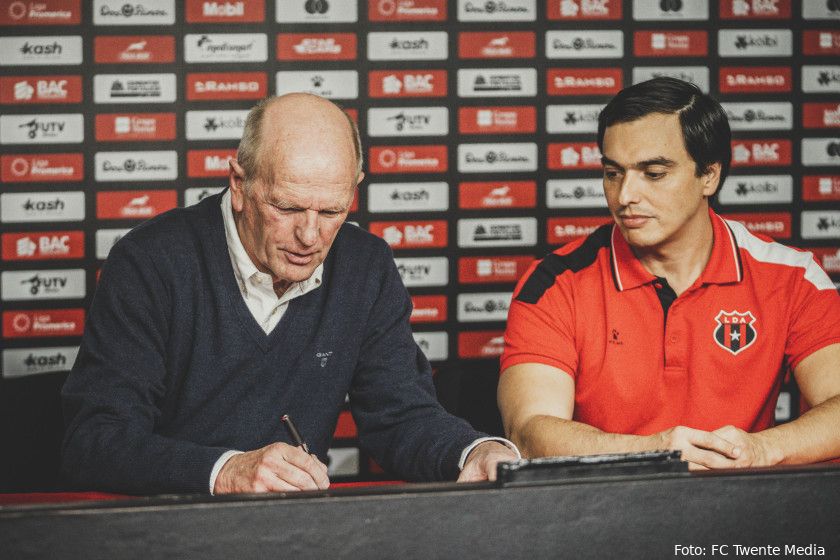 FC Twente tekent samenwerkingscontract met LD Alajuelense