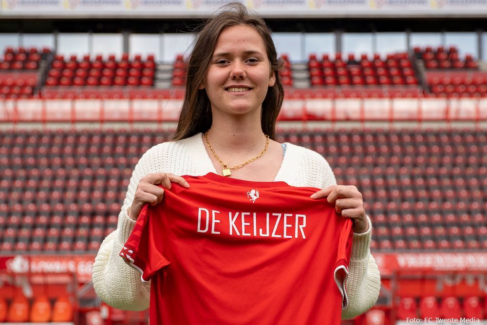 Jeugdinternational De Keijzer maakt overstap naar FC Twente (v)