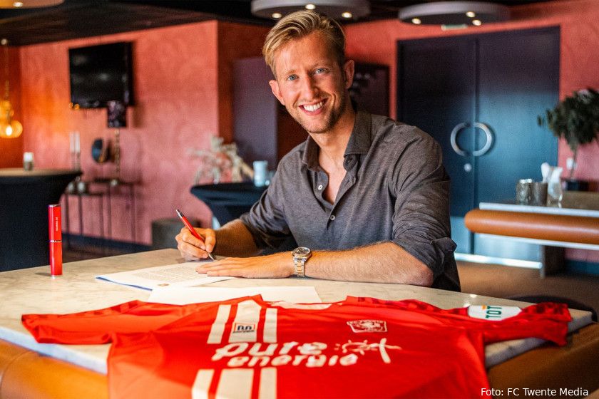 Vlap blij met definitieve overstap: "FC Twente is een prachtclub om voor te voetballen"