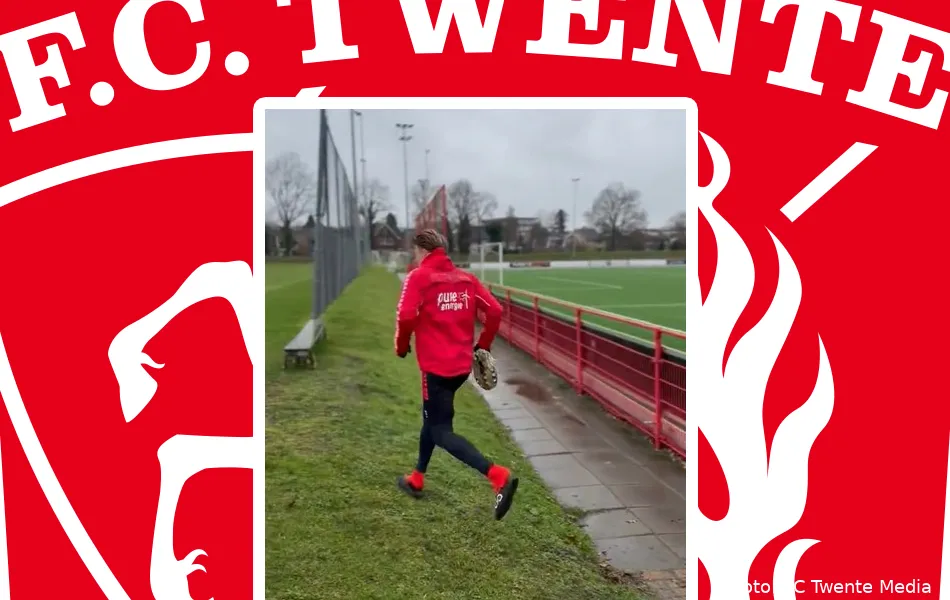 Video | Hilarisch: Steijn op slippertjes heeft het een beetje koud