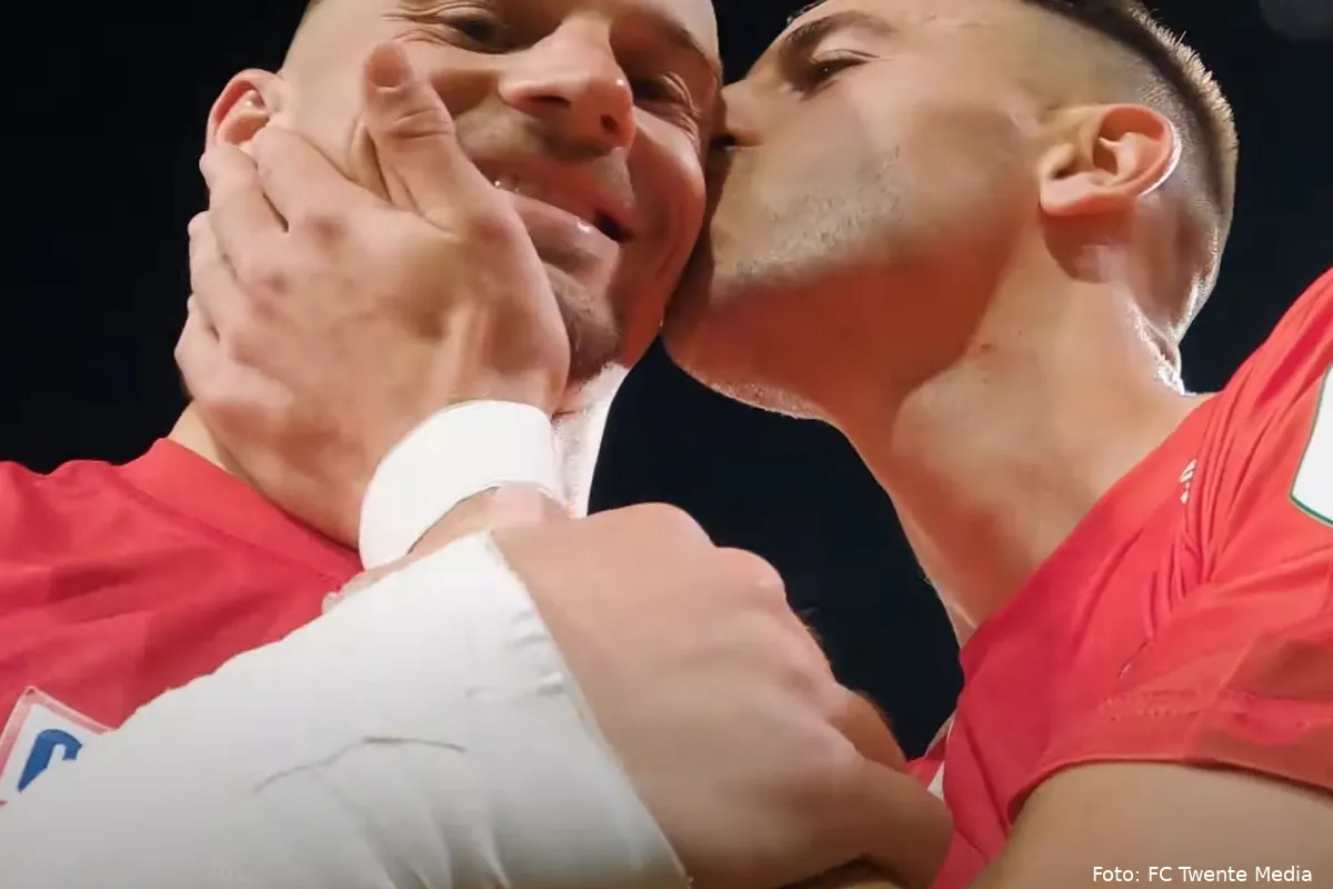 Vlogcam: Cerny en Zerrouki vieren feest na spectaculaire zege op NEC