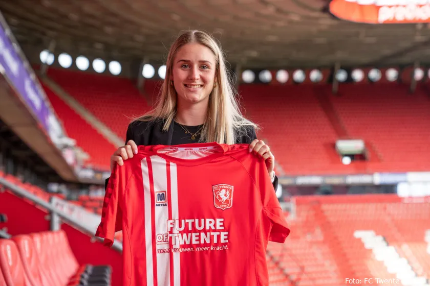 DONE DEAL: Verdediger Everaerts tekent meerjarig contract bij FC Twente (v)