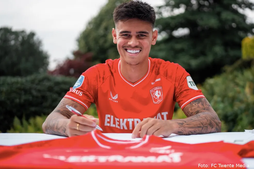 e548e6fb 51a2 4c38 b43a f88b51f72799 1 201 a