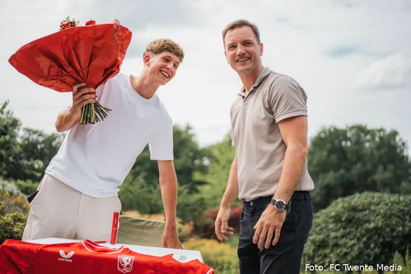 DONE DEAL | Besselink tekent contract bij FC Twente: "Spreekt vertrouwen uit"