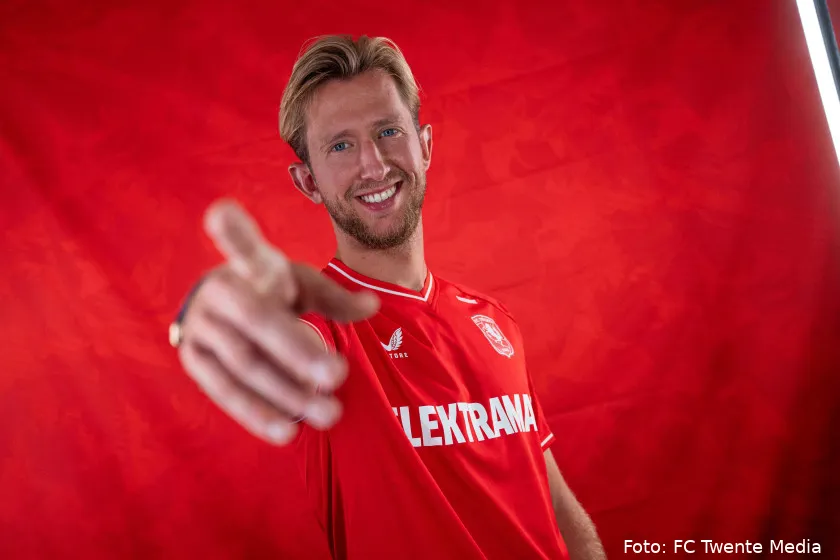 Officieel: Dit is het nieuwe thuisshirt FC Twente seizoen 2023-2024