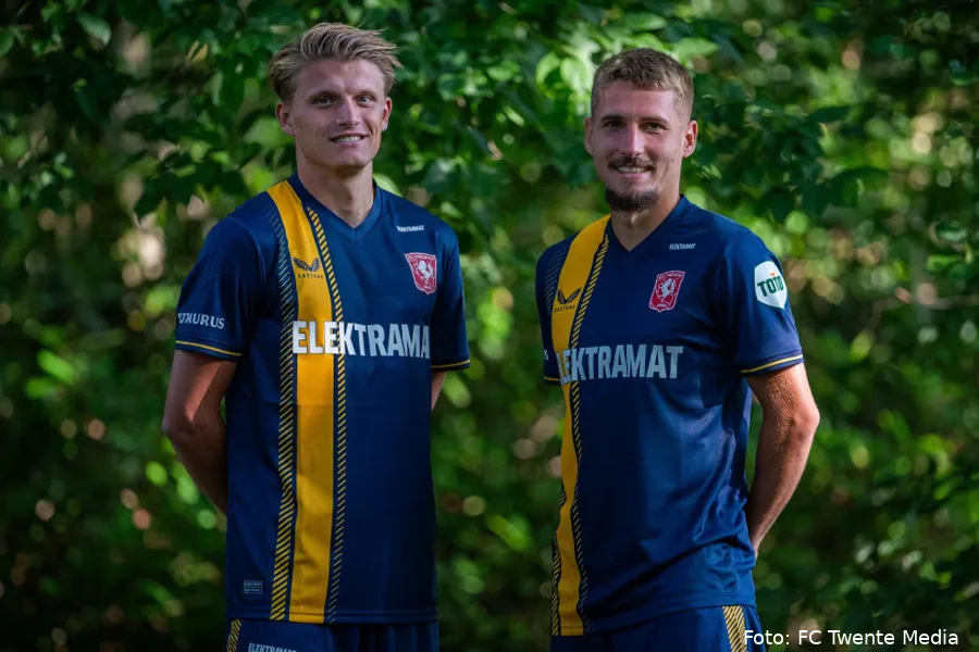 FC Twente presenteert nieuw uitshirt: "Historie in een nieuw design"