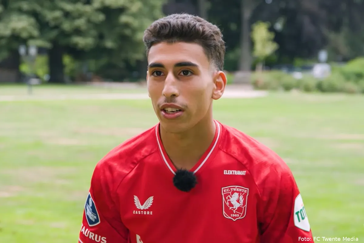Taha: "Ik ben een creatieve voetballer met een neusje voor de goal"