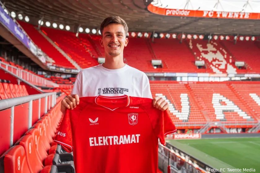 Van Hoorenbeeck tekent contract bij FC Twente, maar Riga FC komt te vroeg