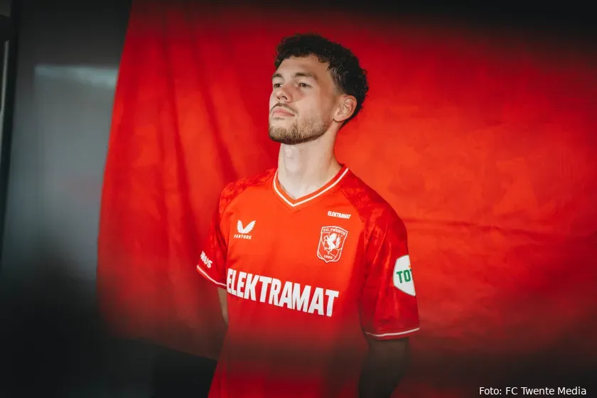 DONE DEAL | Van Bergen is Tukker: "Keuze voor FC Twente was niet moeilijk"