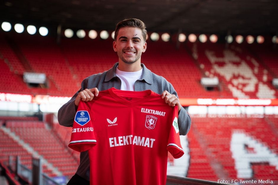 DONE DEAL | Van Rooij tekent bij FC Twente: "Een prachtig stadion en een mooie aanhang"