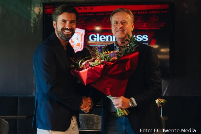 kleding sponsor fc twente glenn ross