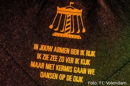 In beeld: FC Volendam opnieuw in speciaal Kermistenue tegen FC Twente