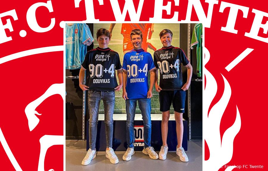 Briljant! Supporters laten naam Utrecht-spits op Twente-shirt drukken
