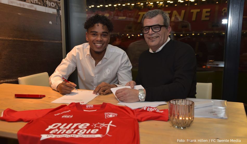 BREAKING: Roemeratoe tekent nieuw meerjarig contract bij FC Twente