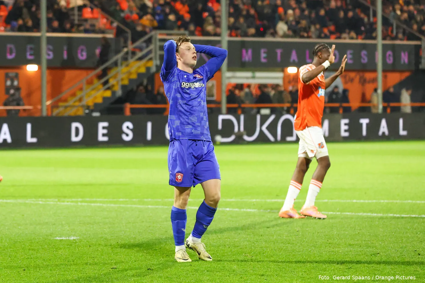 sondre-orjasaeter-balen-fc-volendam-fc-twente-2025-2026