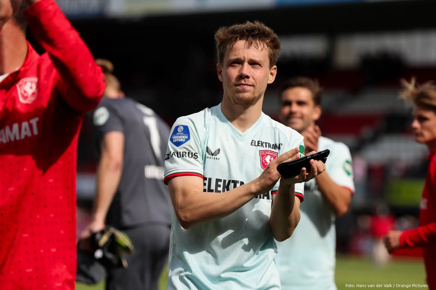 mathias kjolo klapt applaus sparta rotterdam fc twente 2024 2025