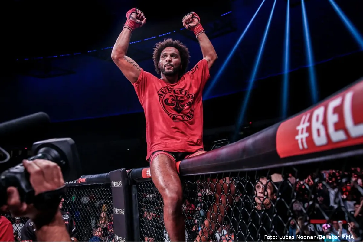 Bellator MMA-ster AJ McKee wil Floyd Mayweather de boksring in lokken