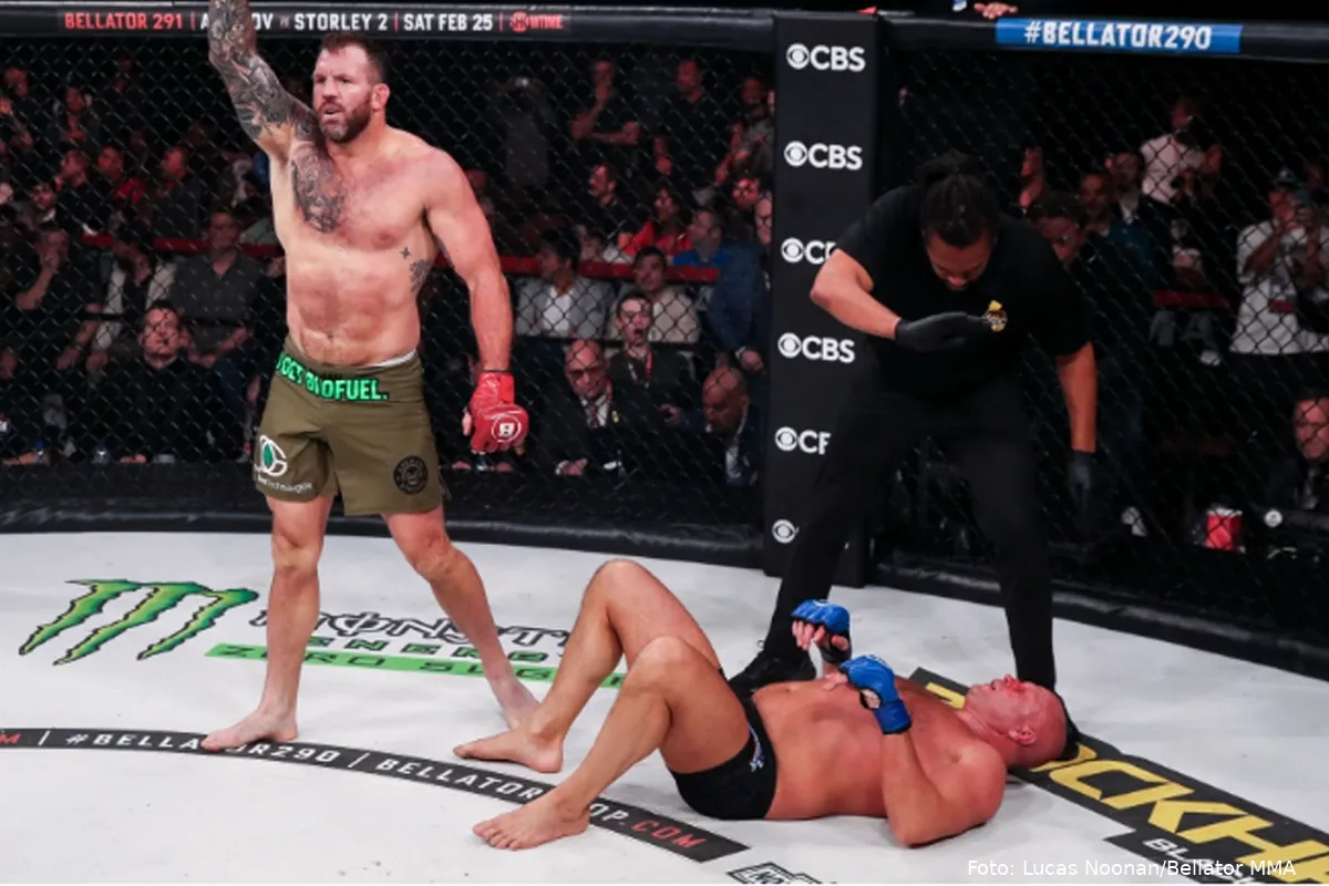 🎥 Ryan Bader slaat legende Fedor Emelianenko op 'KO' pensioen in