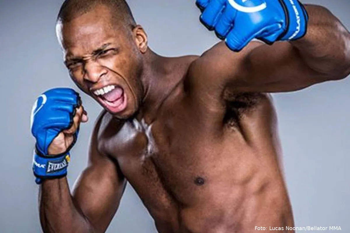 UFC-vechter Michael Page toont lef: haalt fel uit om krankzinnig contract topbokser