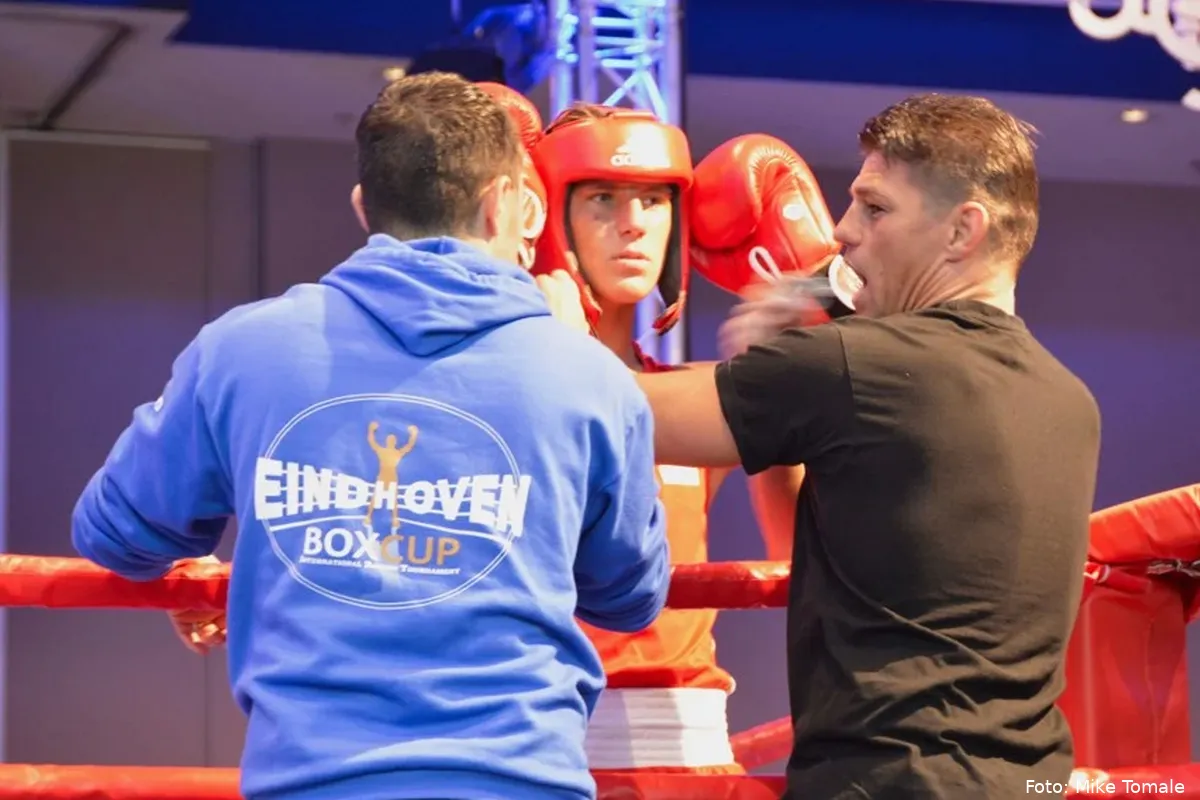 Drie Nederlandse boksers stoten door naar finale van `Eindhoven Box Cup`