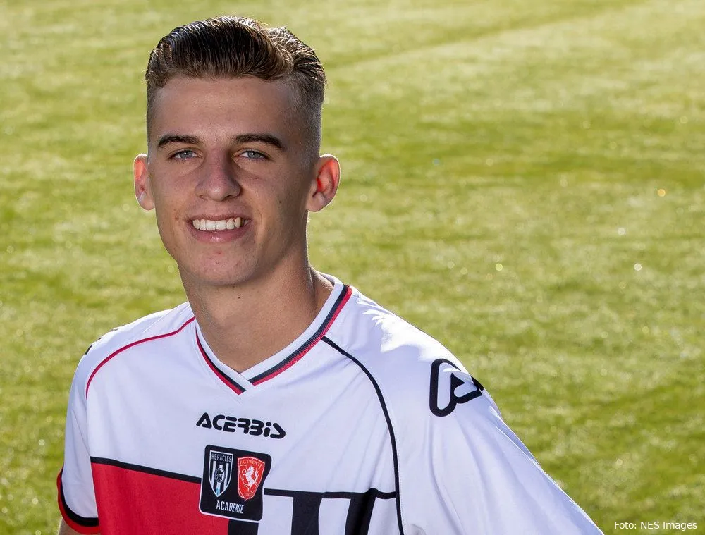 FC Twente/Heracles Academie Onder 18 plaatst zich met gemak voor halve finale bekertoernooi