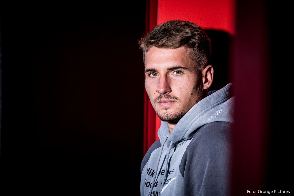 Sadílek weer terug bij FC Twente: "Het is aan de beterende hand"