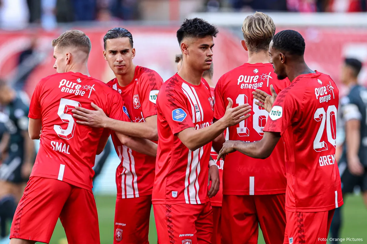 FC Twente samen met Ajax en PSV hofleverancier Team van de Maand januari