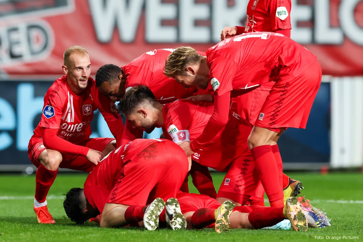 Samenvatting FC Twente - FC Emmen 06-01-2023 (2-0)