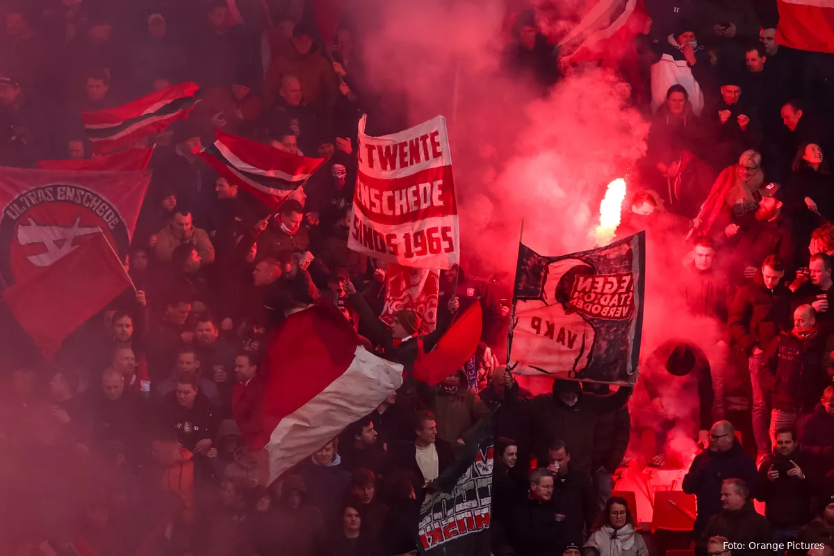 sfeeractie vak p pyro twente feyenoord 2023 enschede