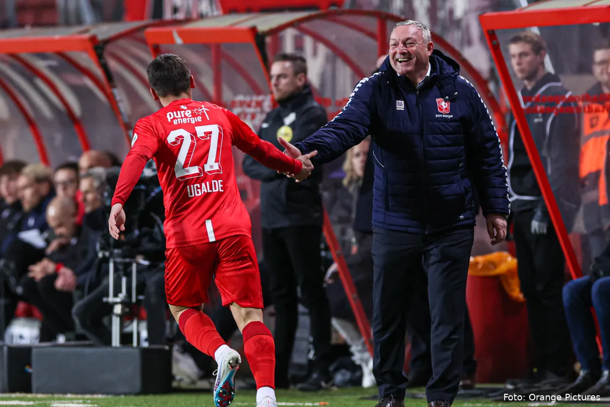 Jans verklaart wissel Cleonise en keuze Ugalde met Van Wolfswinkel op linksbuiten
