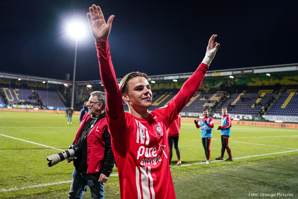 sander sybrandy debuut vieren met fans fortuna sittard fc twente 2022 2023
